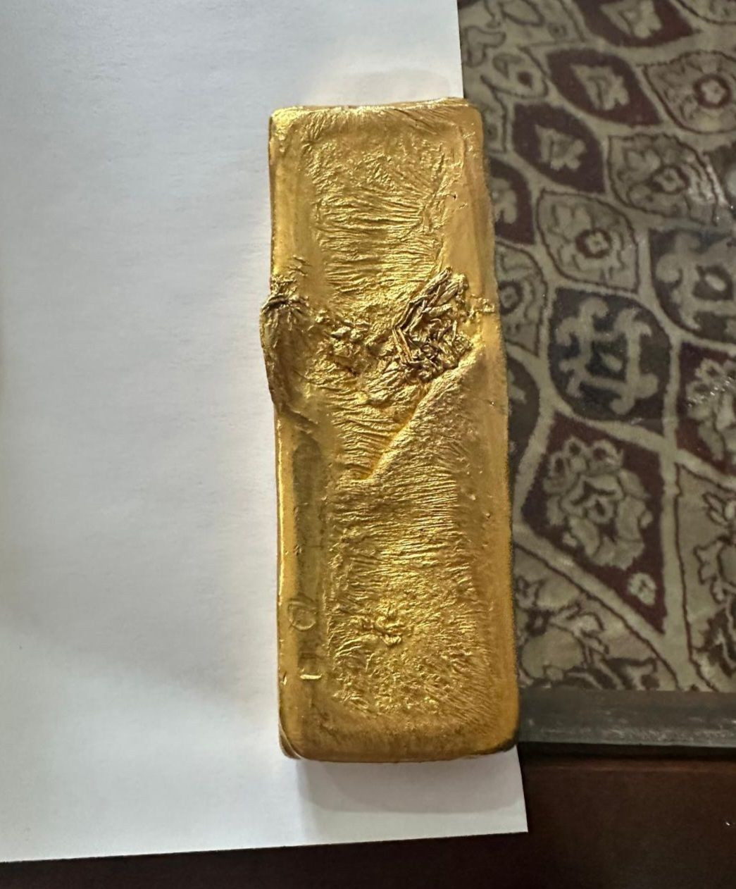 Gold bars , Rough Diamonds